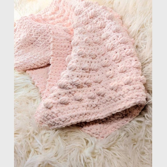 Blush Bobble Baby Blanket Handmade - Picture 4 of 6